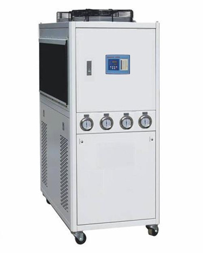 風(fēng)冷式激光冷水機(jī)圖片